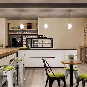 Super 8 By Wyndham Mitte Hotel Hamborg