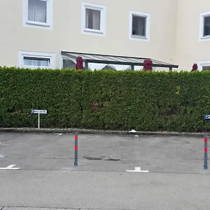 Maxhotel Hotel